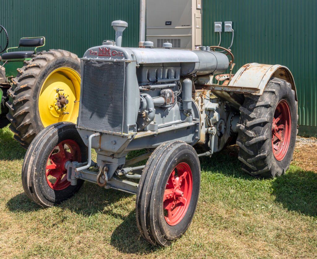 Twin City KT (Kombination Tractor) / KTA tractor