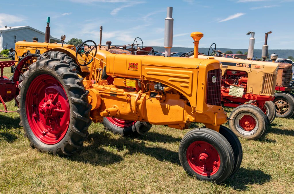 Minneapolis-Moline ZTU tractor
