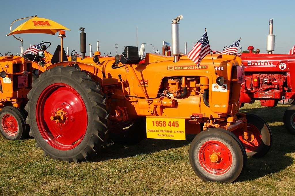 Minneapolis-Moline 445 tractor